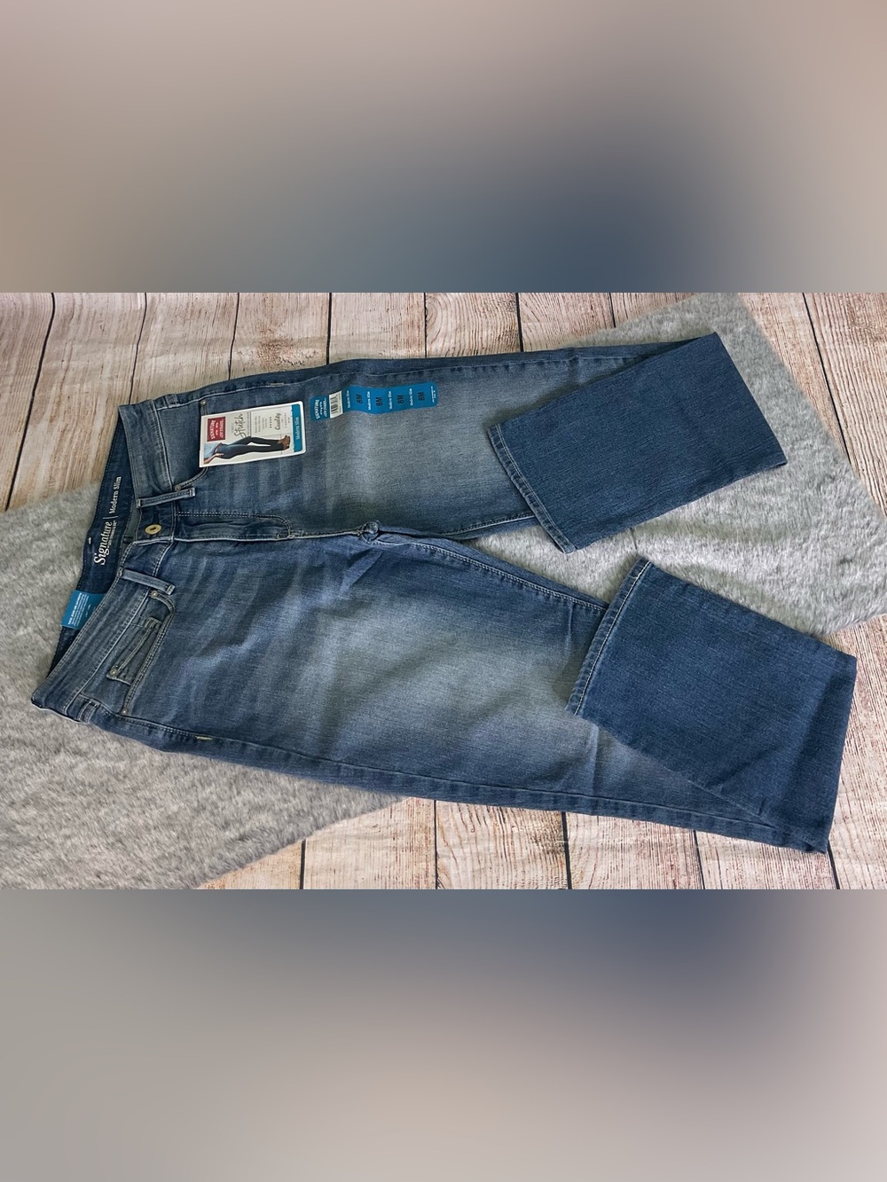NWT Levi's Women's Modern Slim Fit Jeans Jeans Size 8M